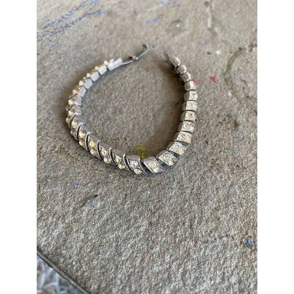 Vintage Bracelet Silver Tone Rhinestone 1940s Chainlink - Picture 8 of 11